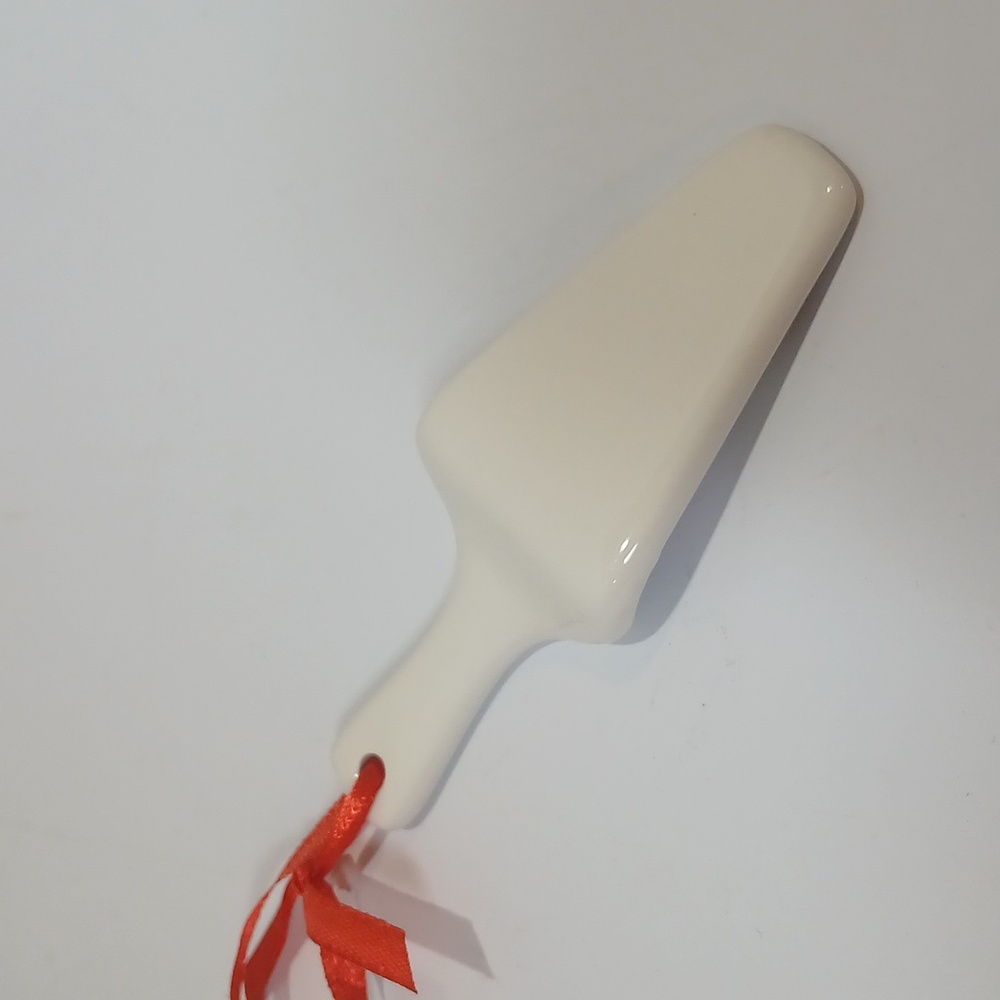 The Pioneer Woman Ceramic Christmas Ornament- Pie Spatula - Picture 4 of 7
